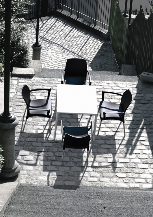 4ea0dc5aee050b730e52872030adaa885636767d