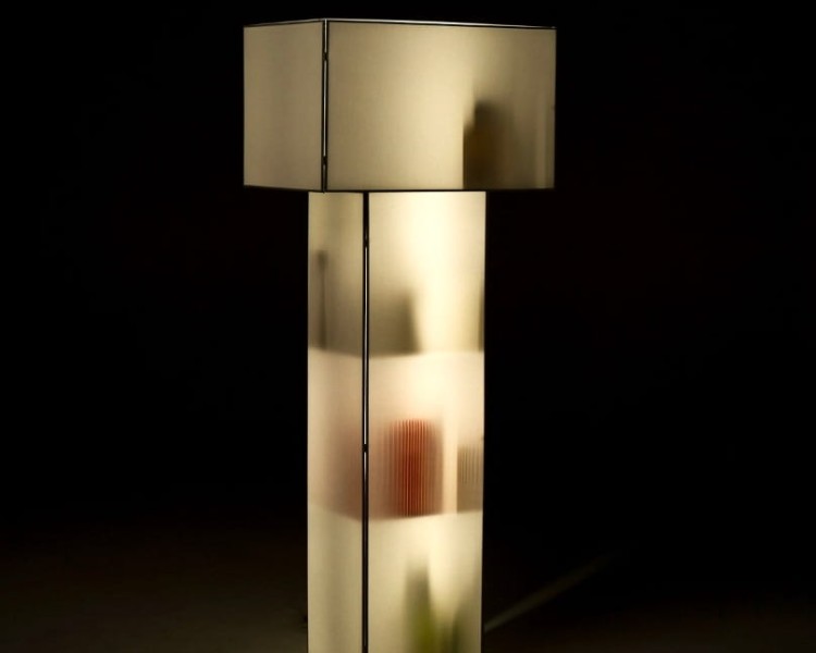 Lampa podłogowa, regał, witryna VELASCA.