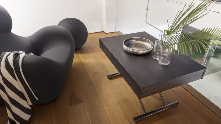 Stół rozkładany COMPACT z regulacją wysokości.