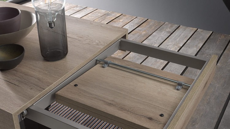 Stolik kawowy ARES  rozkładany z regulacją wysokości.