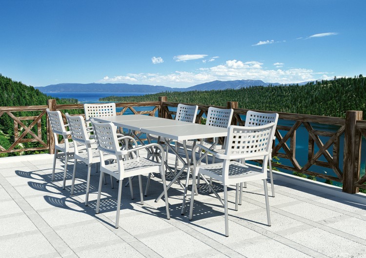 23d249e5ad5574a03f60096375054893914c266d